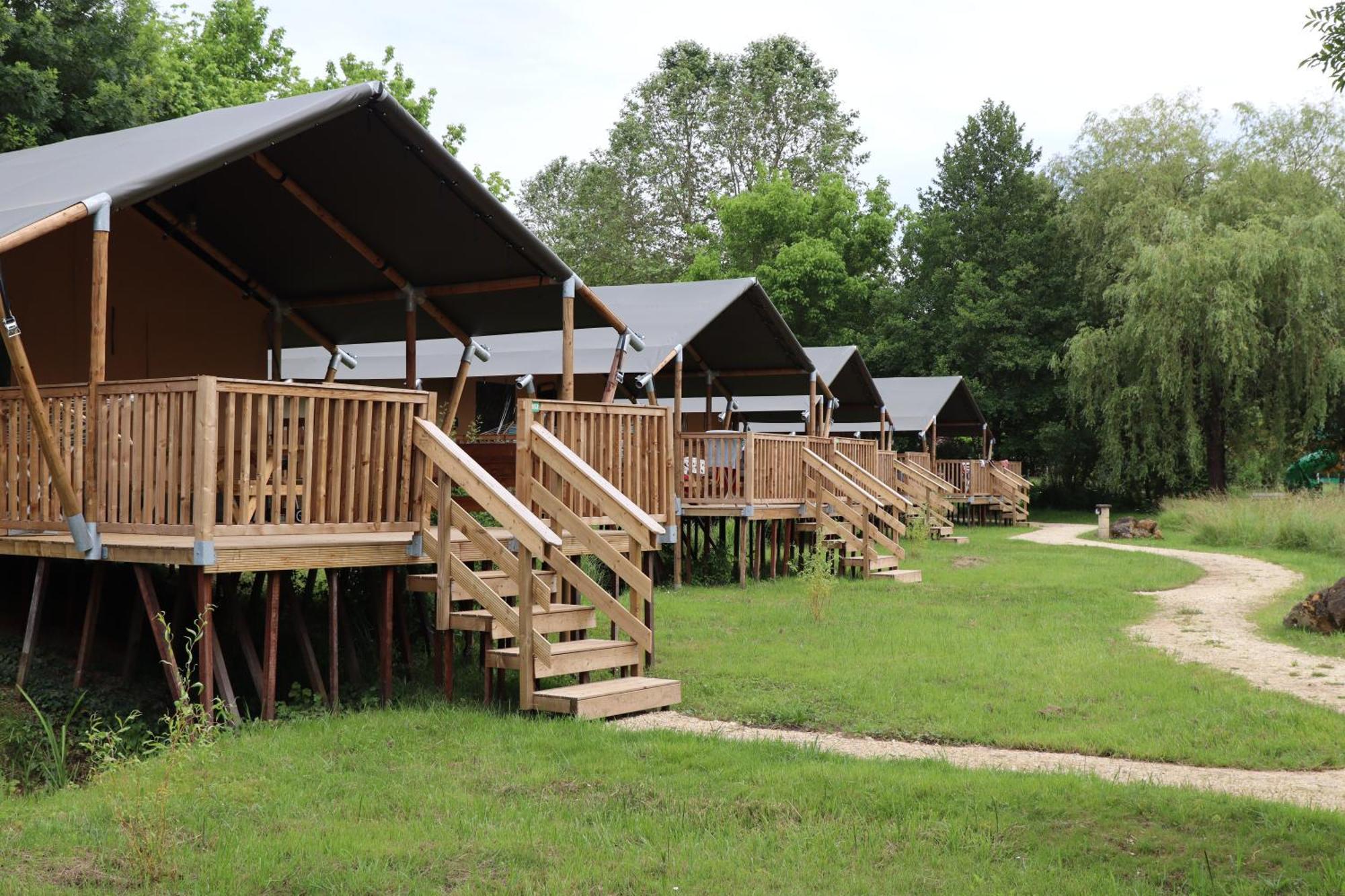 Camping Rcn Le Moulin De La Pique Belvès Habitación foto