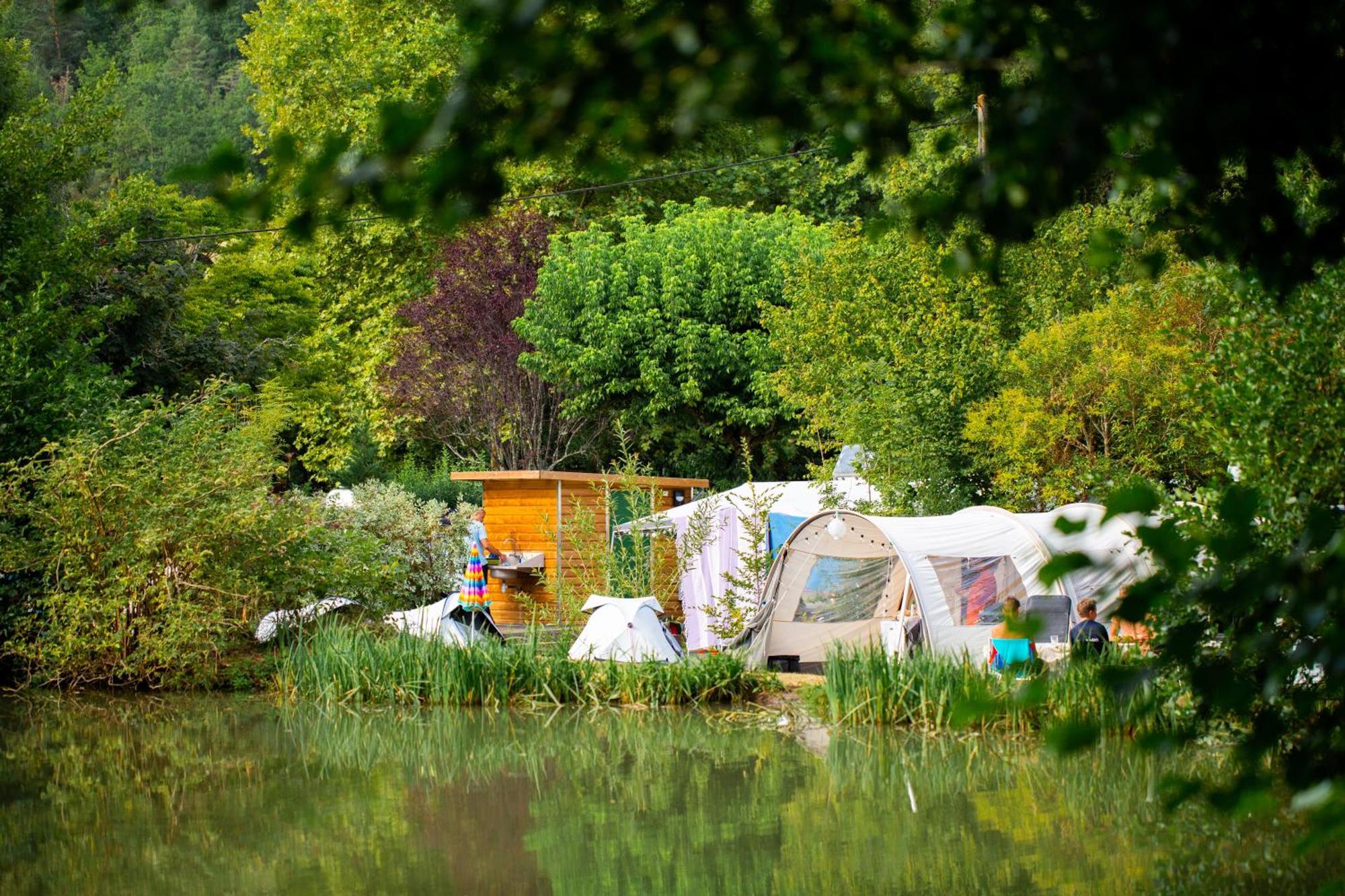 Camping Rcn Le Moulin De La Pique Belvès Exterior foto
